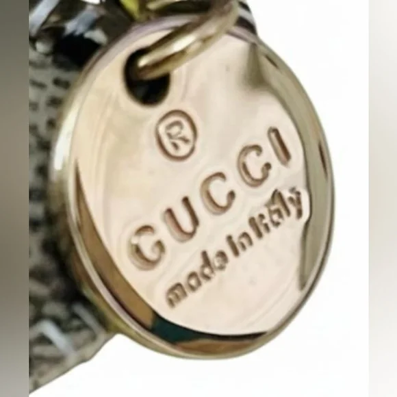 GUCCI CAT KEYCHAIN, CHARM GG CANVAS LEATHER GOLD TONE. AUTHENTIC. 🐱✨ - Picture 3 of 7